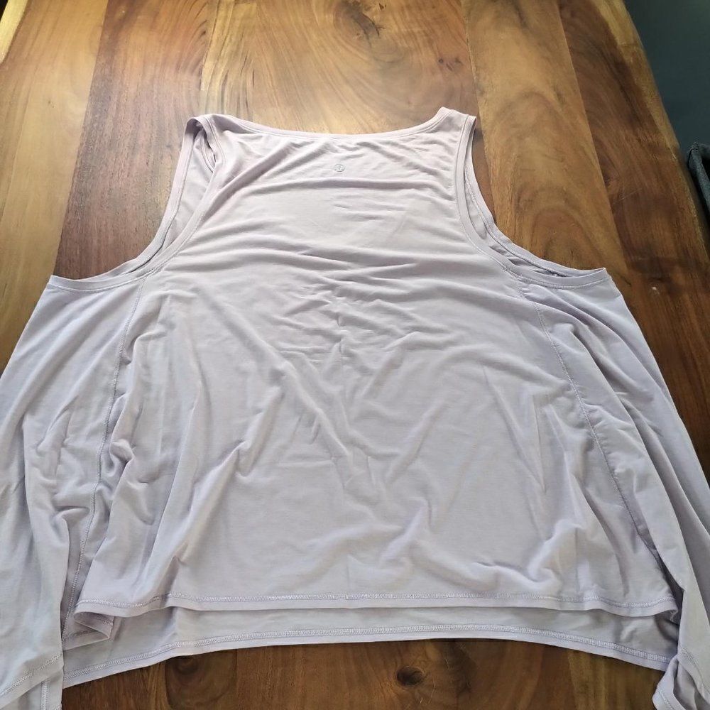 Lululemon Watch Me Flip Tank - Picture 2 of 7